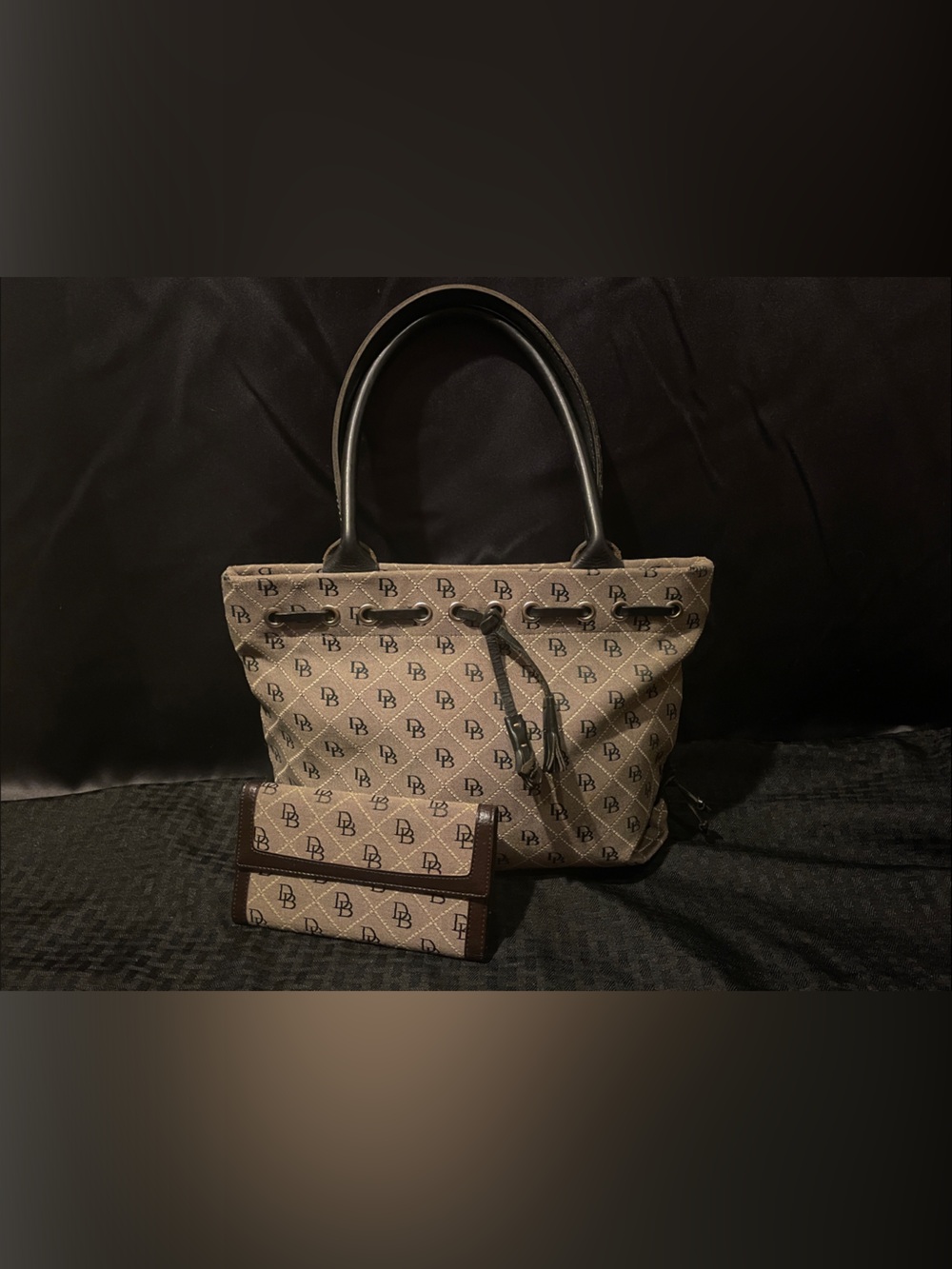 Dooney & Bourke Canvas Logo Tote Bag with Matching Wallet/ like new